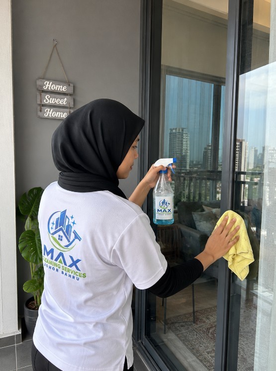 Max Cleaning Services Johor Bahru cleaner working in a Johor Bahru home